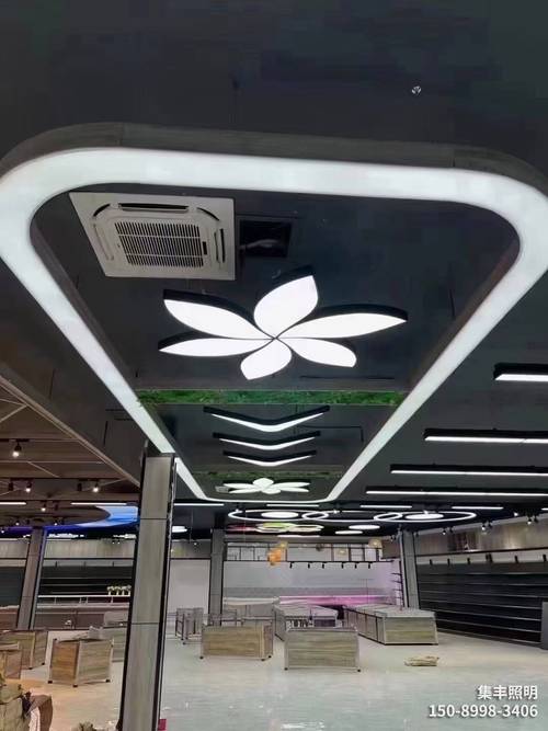 光影之间 从超市生鲜灯到图书馆，照明设计的场景哲学
